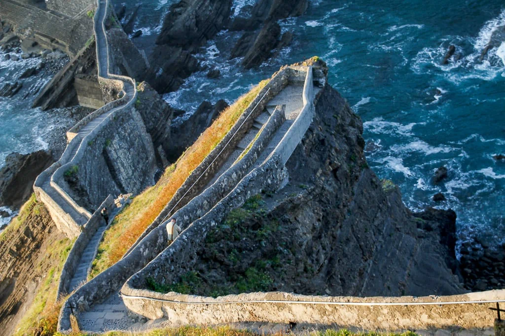 Game of Thrones's Dragonstone is a Real-Life Place Located in Spain