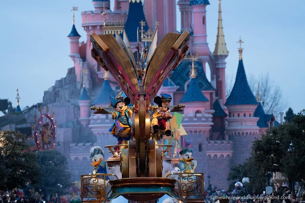 Where to Meet Characters Disneyland Paris