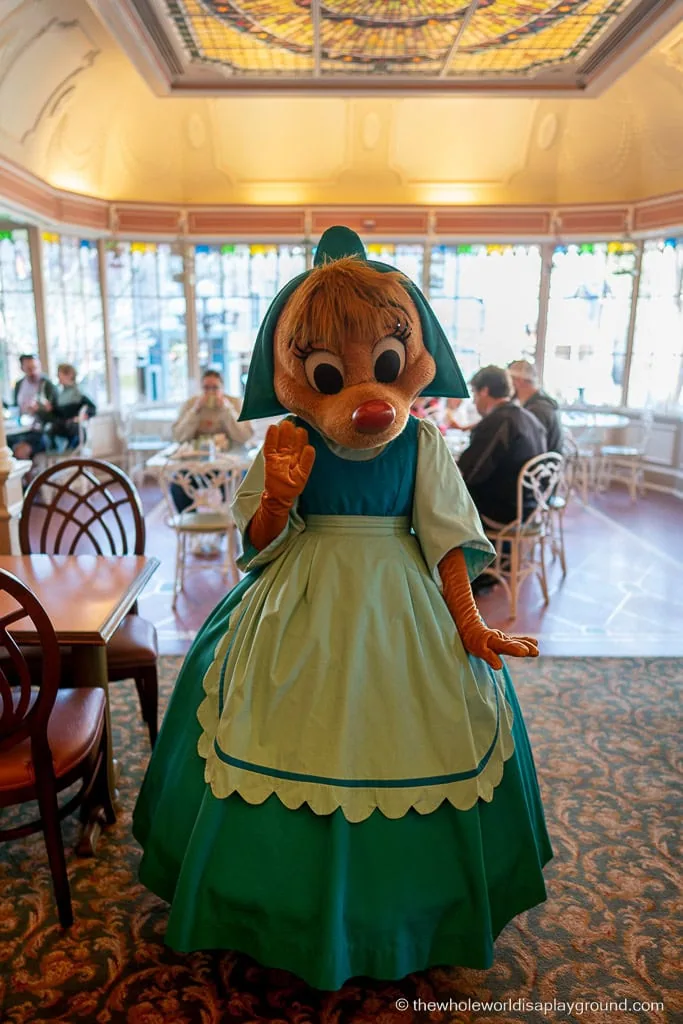 Disneyland California Minnie and Friends Character Breakfast